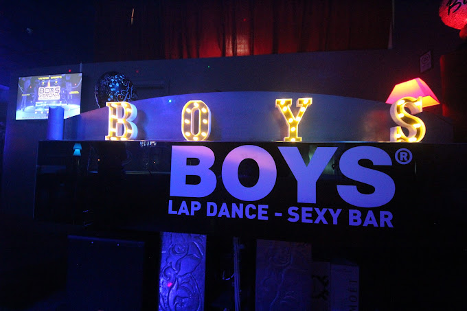 Boys Verona Lap Dance - Sexy disco